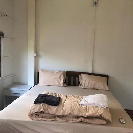 Nearthepark Backpack House Hostel Chiang Mai Buitenkant foto