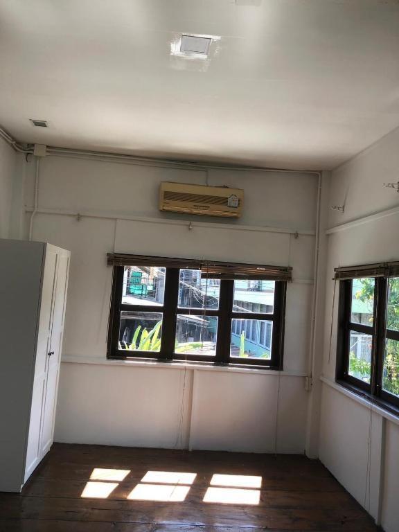 Nearthepark Backpack House Hostel Chiang Mai Buitenkant foto